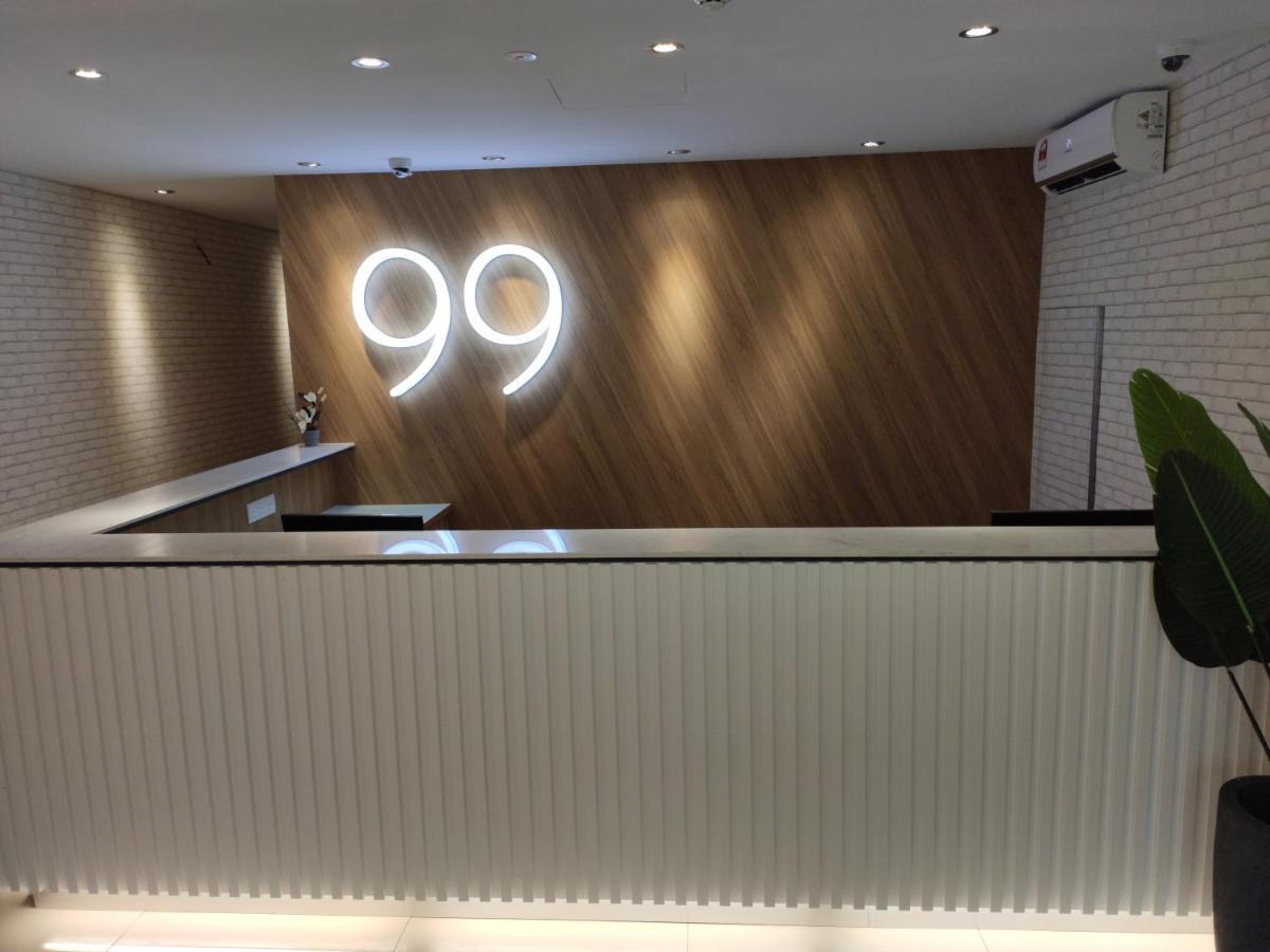 Hotel 99 Seri Kembangan Serdang Exterior photo